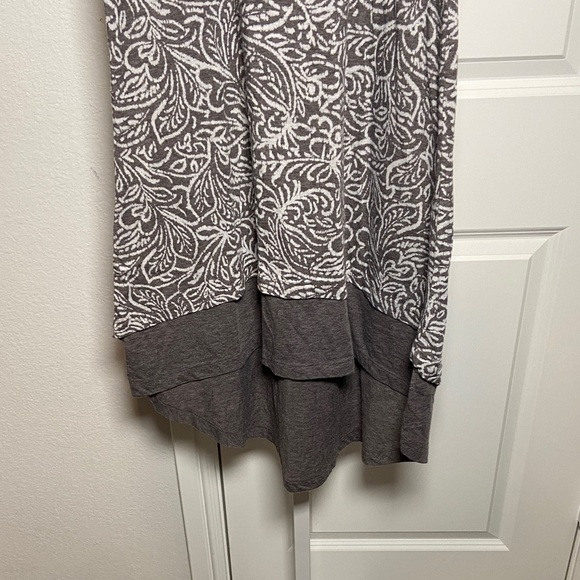 Lot of 2- Mod-O-Doc Chic High-Low Gray/Blue Patterned Dresses size S - Picture 4 of 13